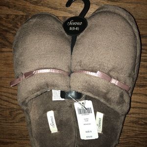 Soma Women’s Slippers Size 5-6